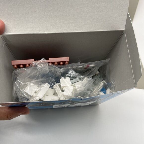 NEW Disney Build-It CINDERELLA CASTLE Building Block Set Complete w/Box & Manual - Picture 6 of 6